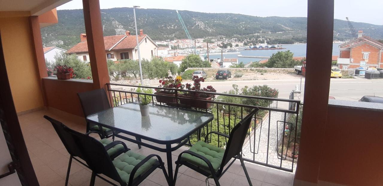 Apartmani Ana Cres Exterior photo