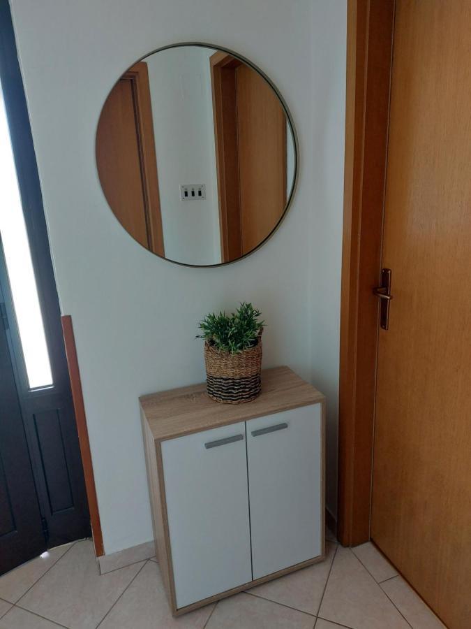 Apartmani Ana Cres Room photo